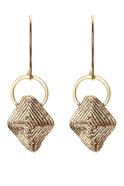 MIH DEr129 Ashokas Blossom Earrings