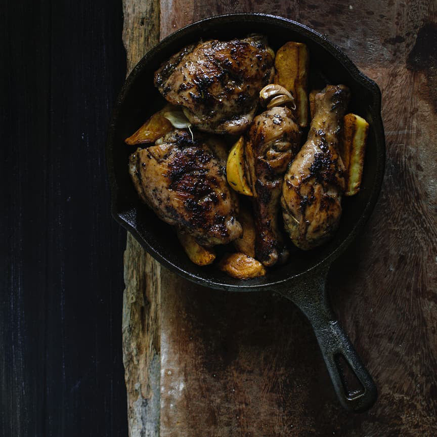 Cast Iron Skillet/ Fry Pan, Hand Seasoned, Perfect -Searing, Frying