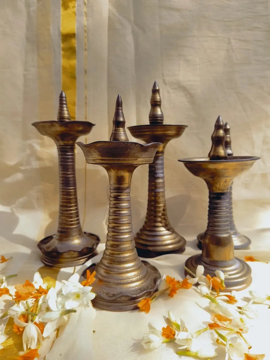 Vilakku Ceramic Lamp