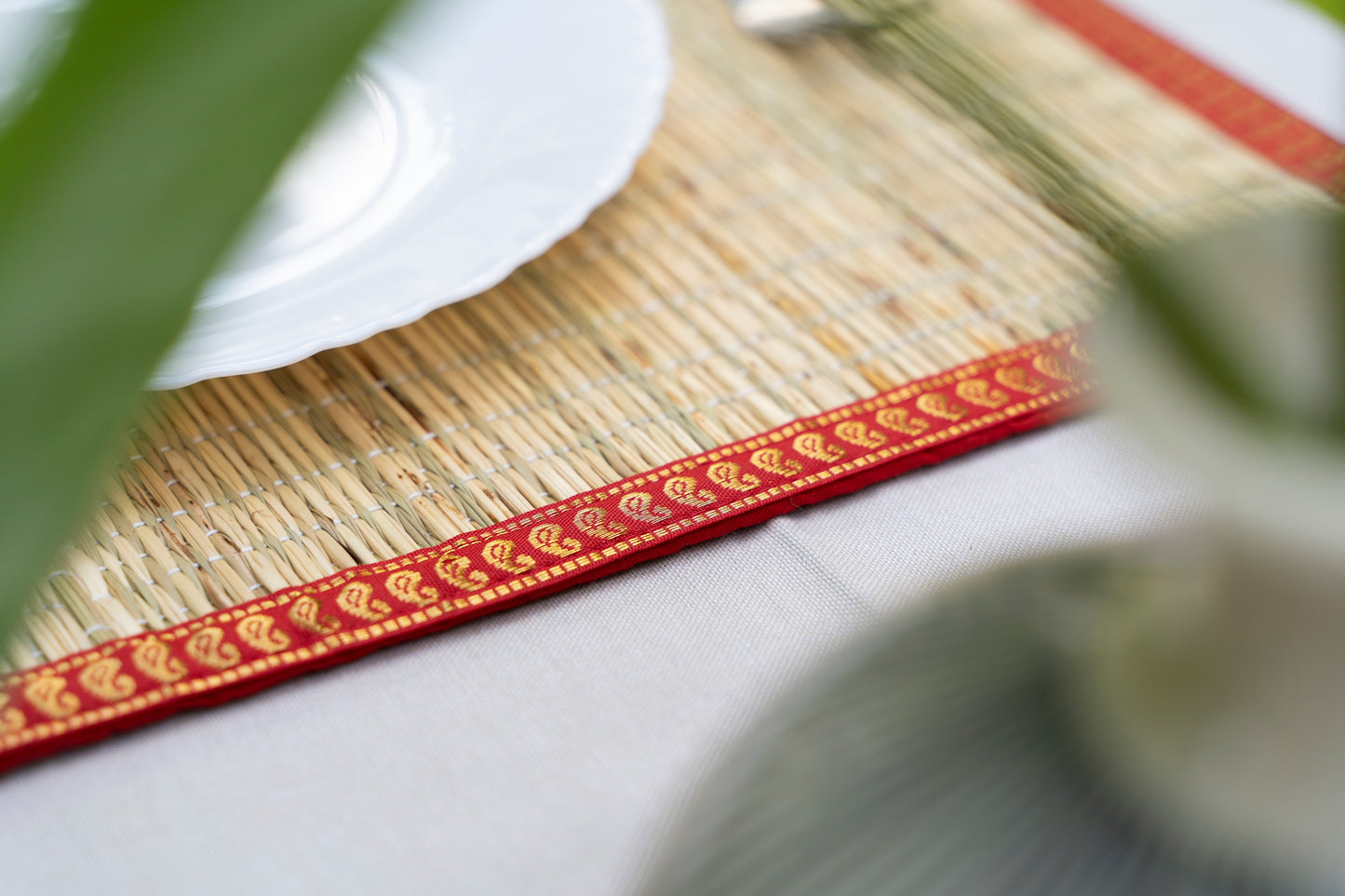 Mats - Natural & Red ( Set of 6)