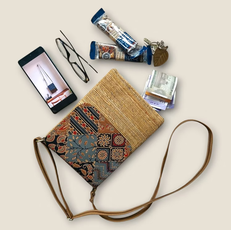 Mobile Sling - Maroon Paisley
