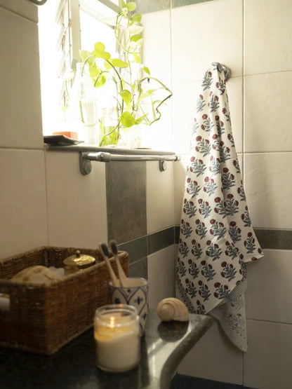 Cosy Florals In Red - Towel