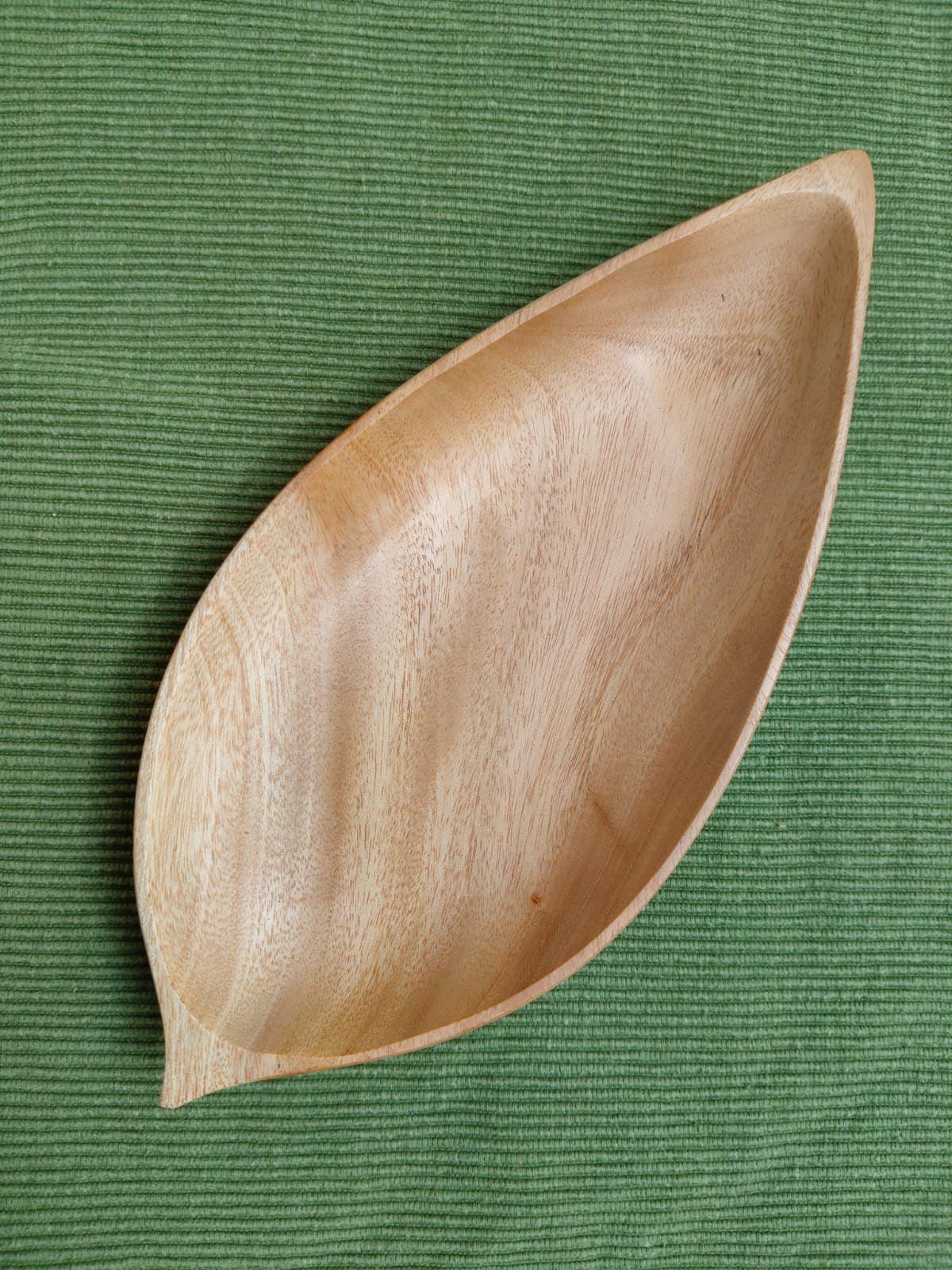 Neem Wood Platter - Leaf