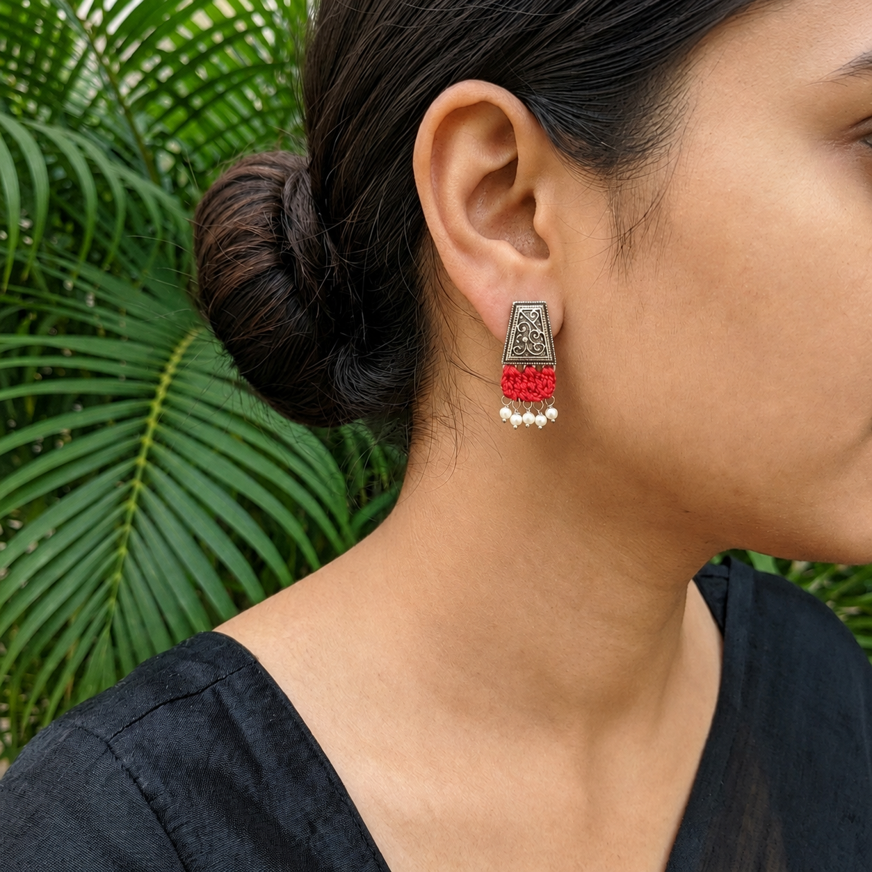 Earrings - Crochet on Metal - Red Silver Cr/E8
