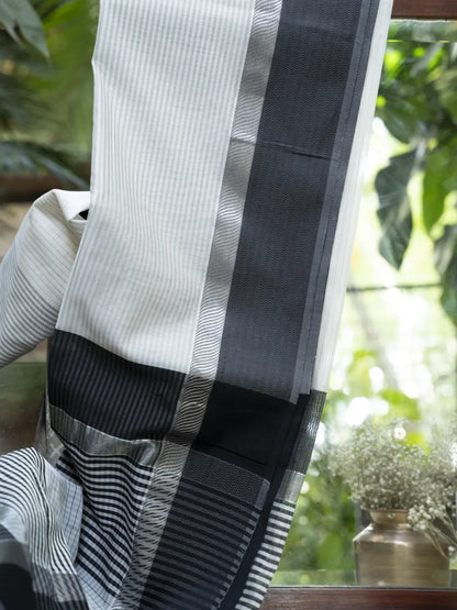 Maheshwari Saree - White And Black