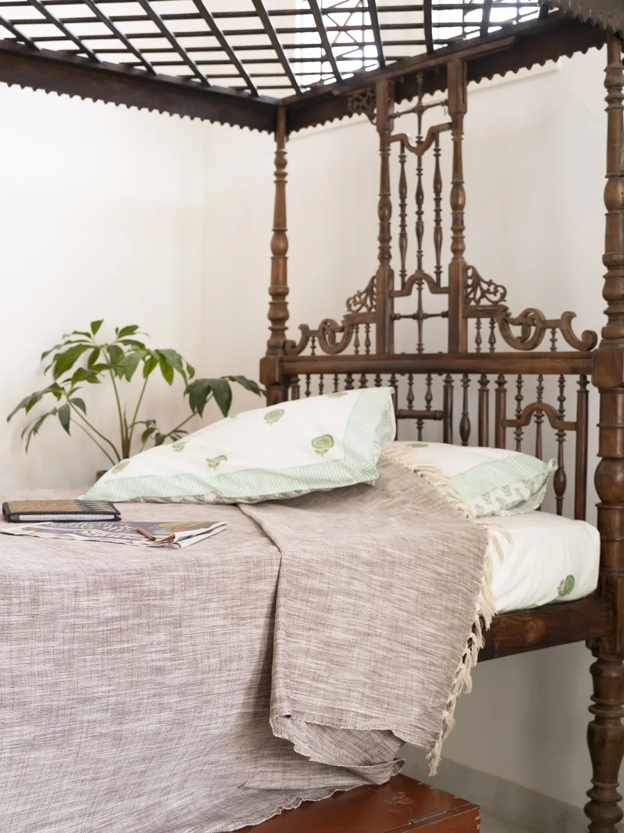 Dual Tones Bed Cover